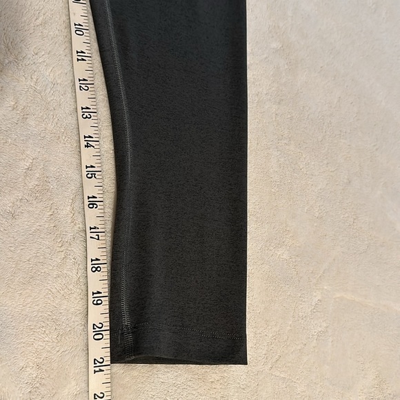 Nobull Women’s High Rise Crop Tights Size S - Picture 10 of 10